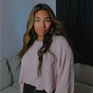 cropped Sweater from Aeropostale! Light pink and grey, used! SOLD SEPERATLY